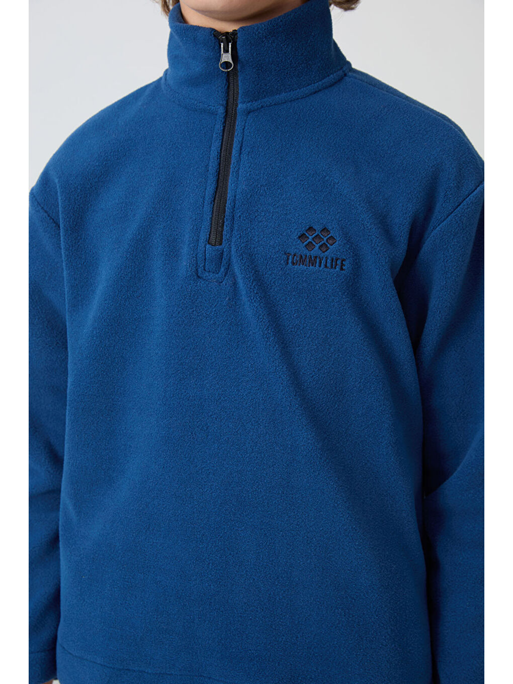 Lacivert Parlament Kalın Yumuşak Dokulu Standart Fit Nakışlı Polar Erkek Çocuk Sweatshirt - 11221-2