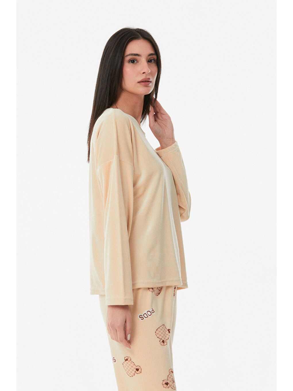 Bej Baskılı Kadife Pijama Takımı-3