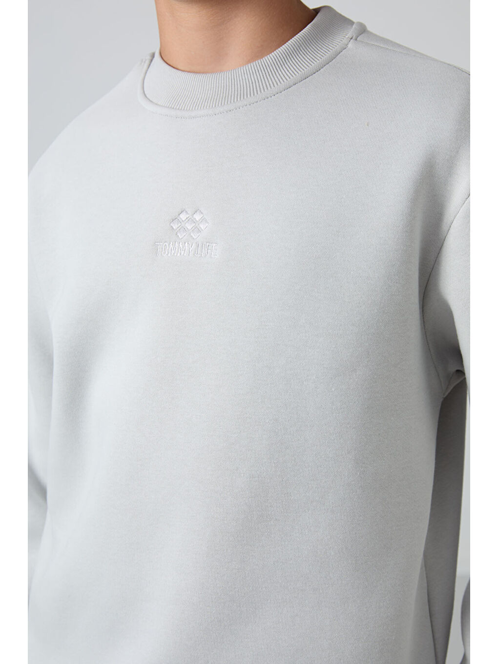 Bej Taş Pamuklu Kalın İçi Tüylü Yumuşak Dokulu Standart Fit Nakışlı Erkek Çocuk Sweatshirt - 11232-5