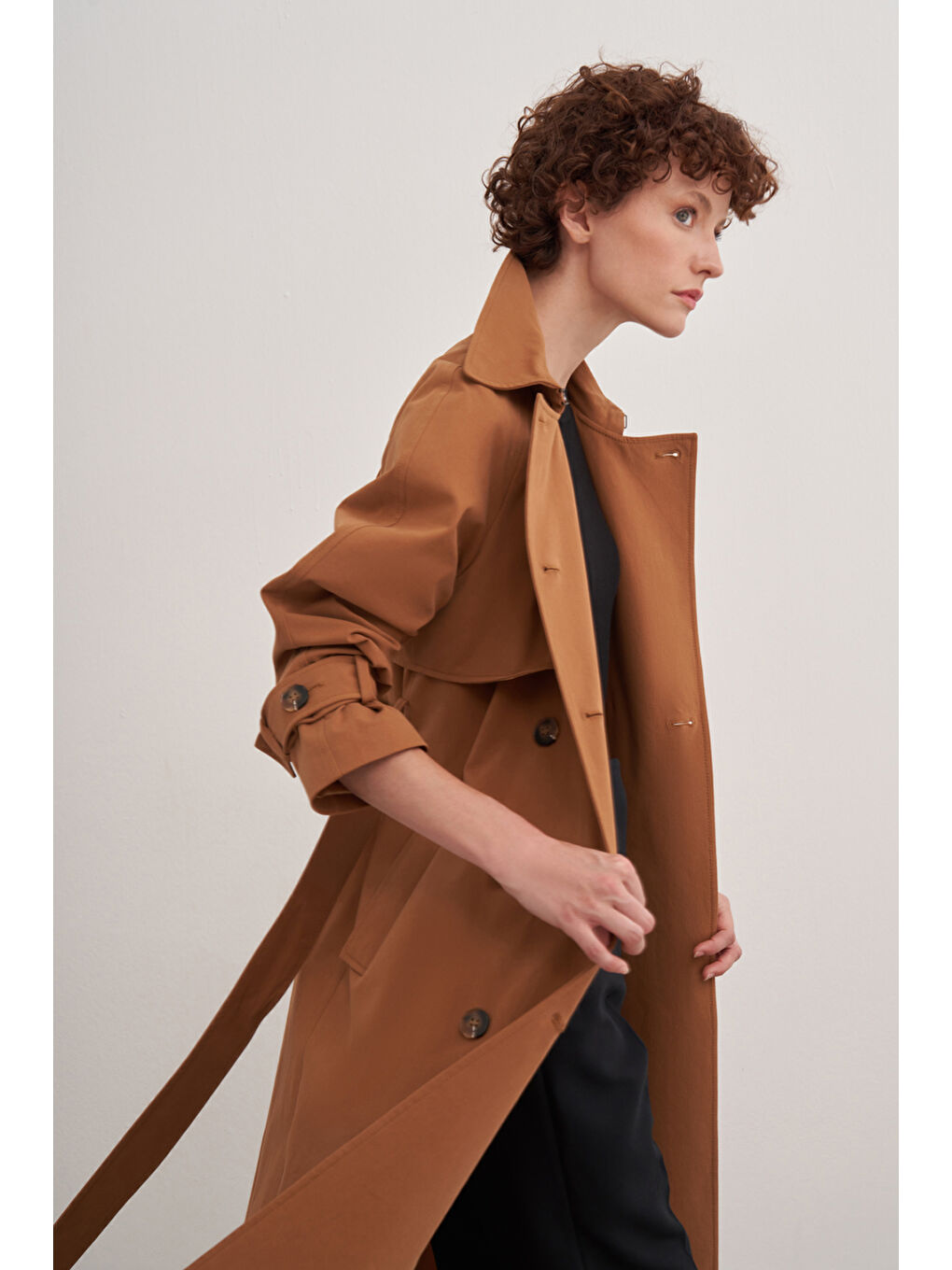 Kahverengi Çift Rüzgarlıklı Kruvaze Trençkot-3