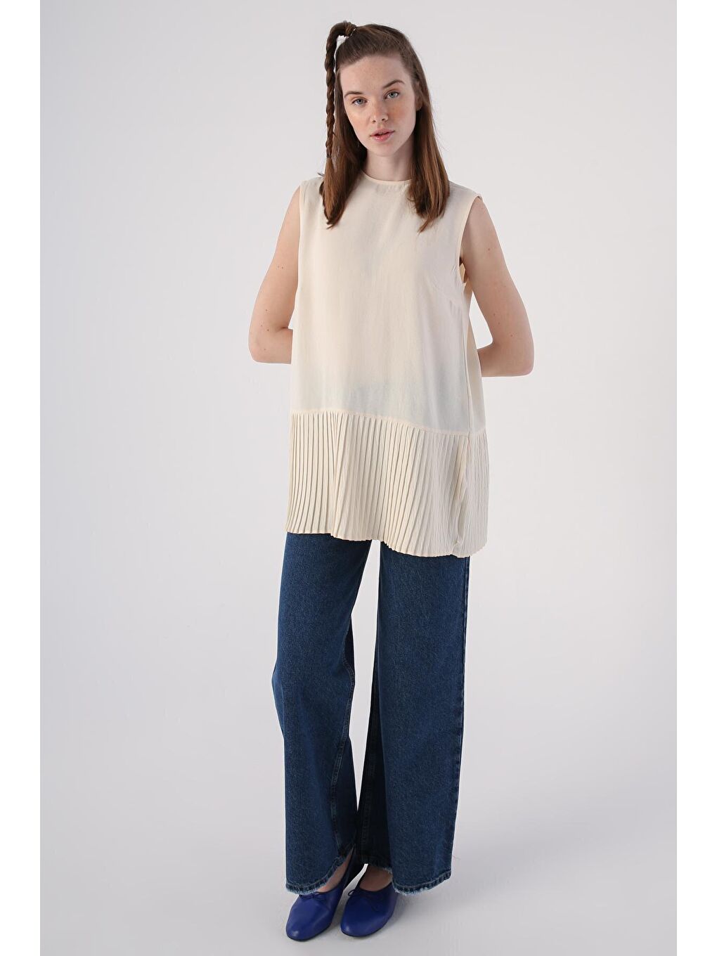 Ekru Kolsuz Bisiklet Yaka Eteği Pileli Bluz-4