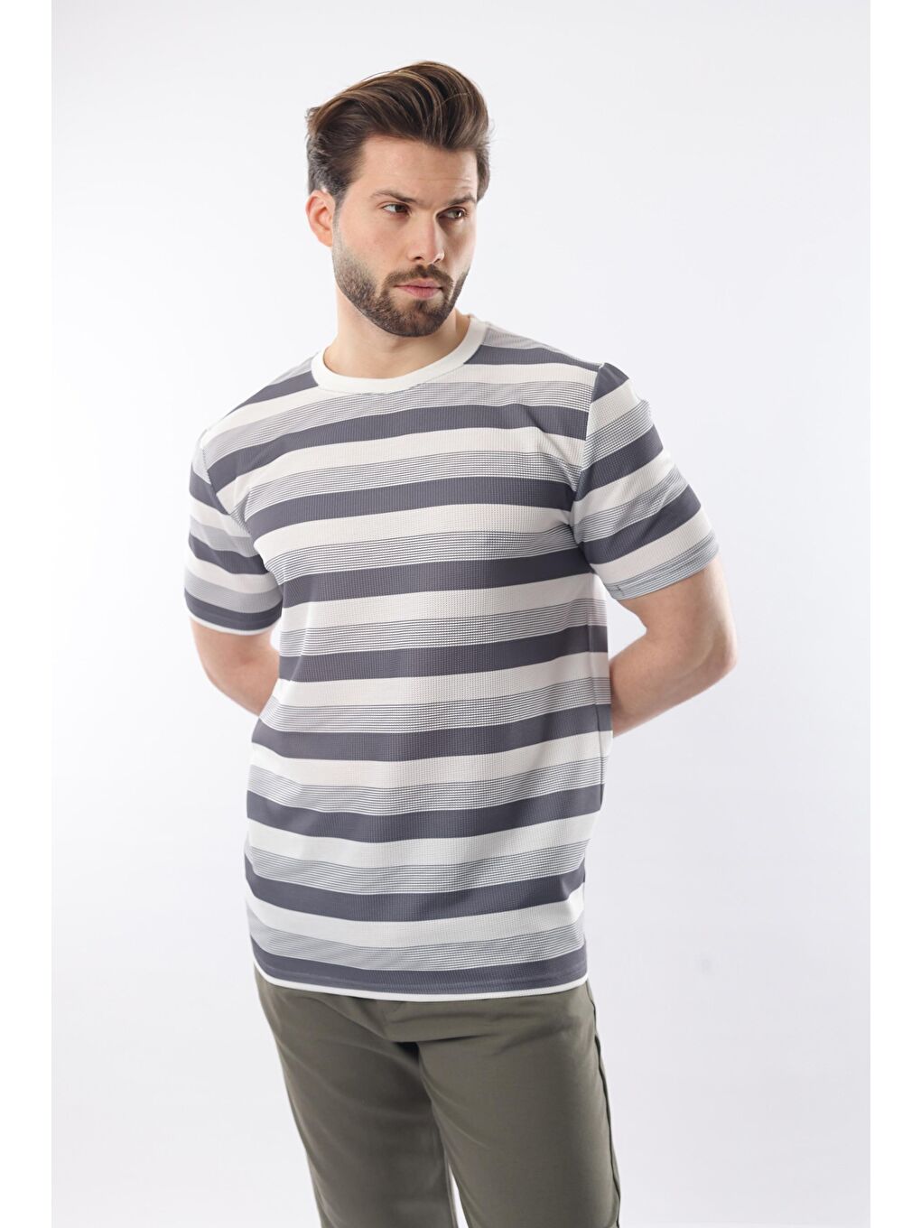 Gri Füme Bisiklet Yaka Çizgili Erkek T-Shirt E7118-1