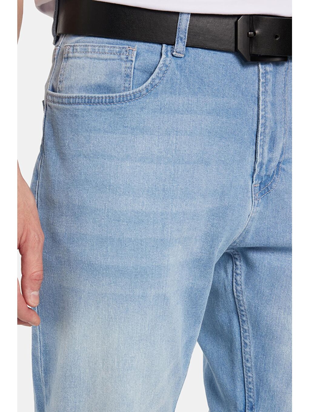 Erkek Regular Fit Normal Kesim Denim Yıkamalı Düz Paça Açık Mavi Jean Pantolon-1