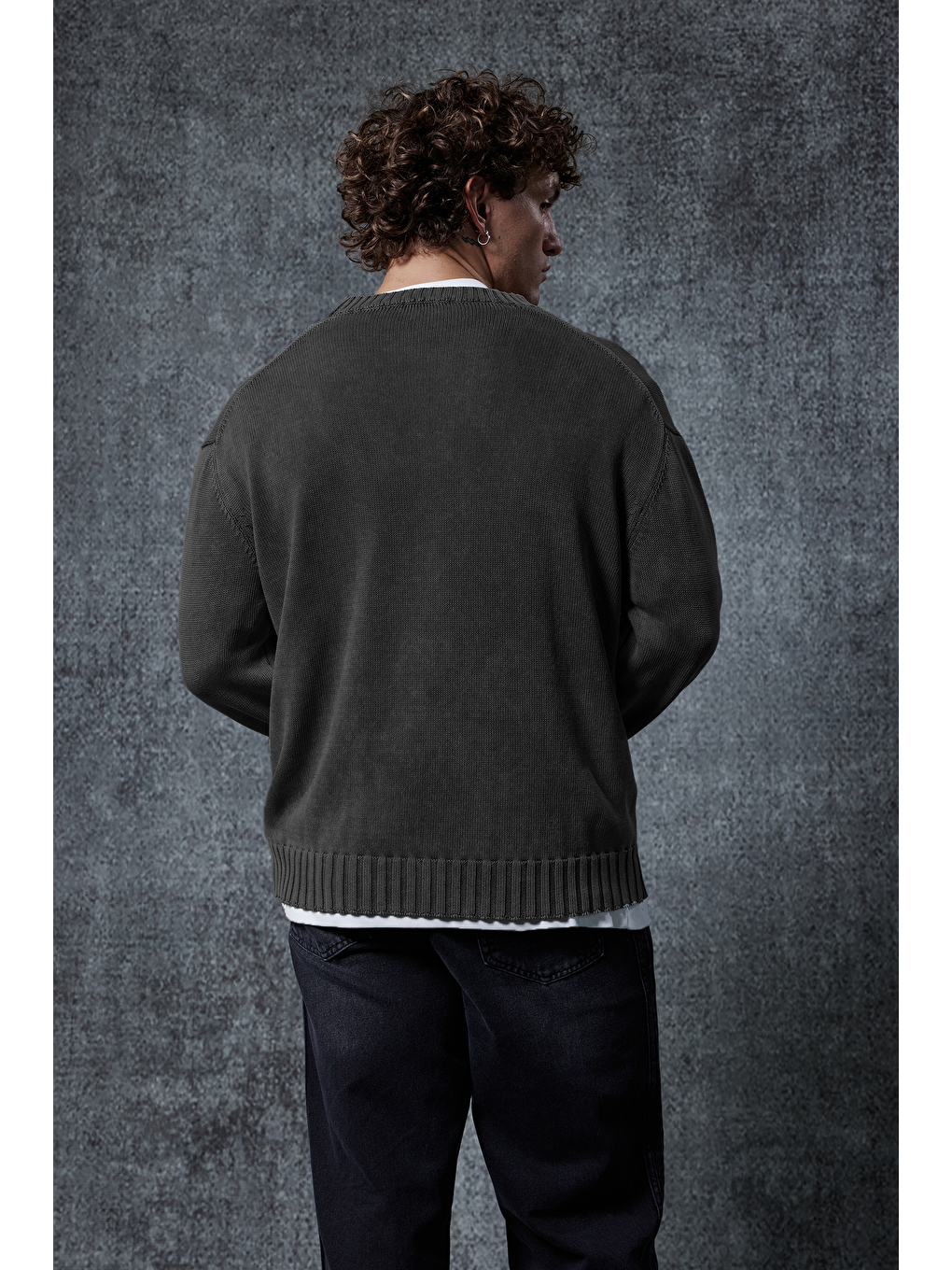 Erkek Oversize Bisiklet Yaka Basic Triko Kazak Siyah-3