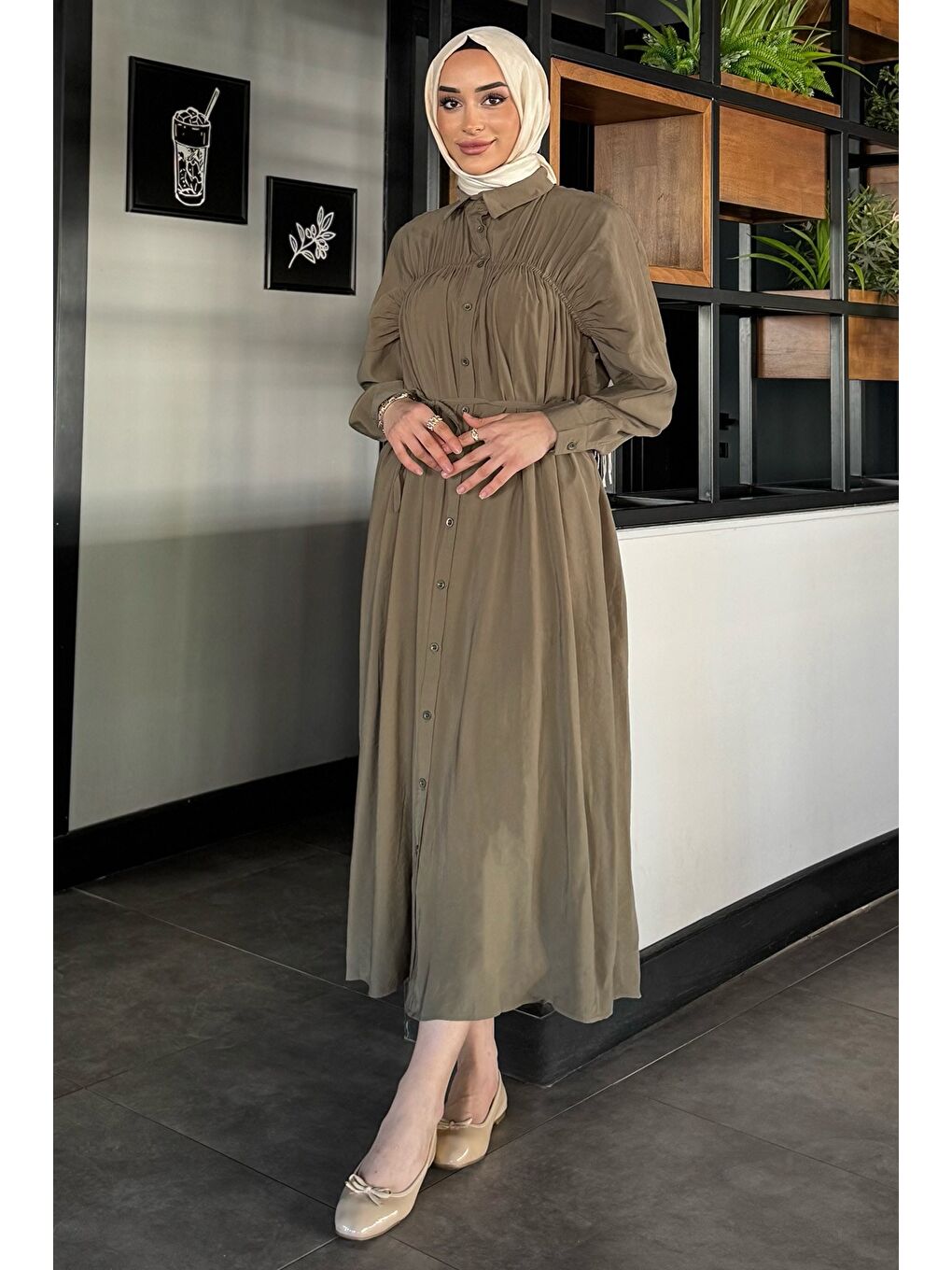 Haki Roba Büzgülü Boydan Düğmeli Tesettür Elbise-2