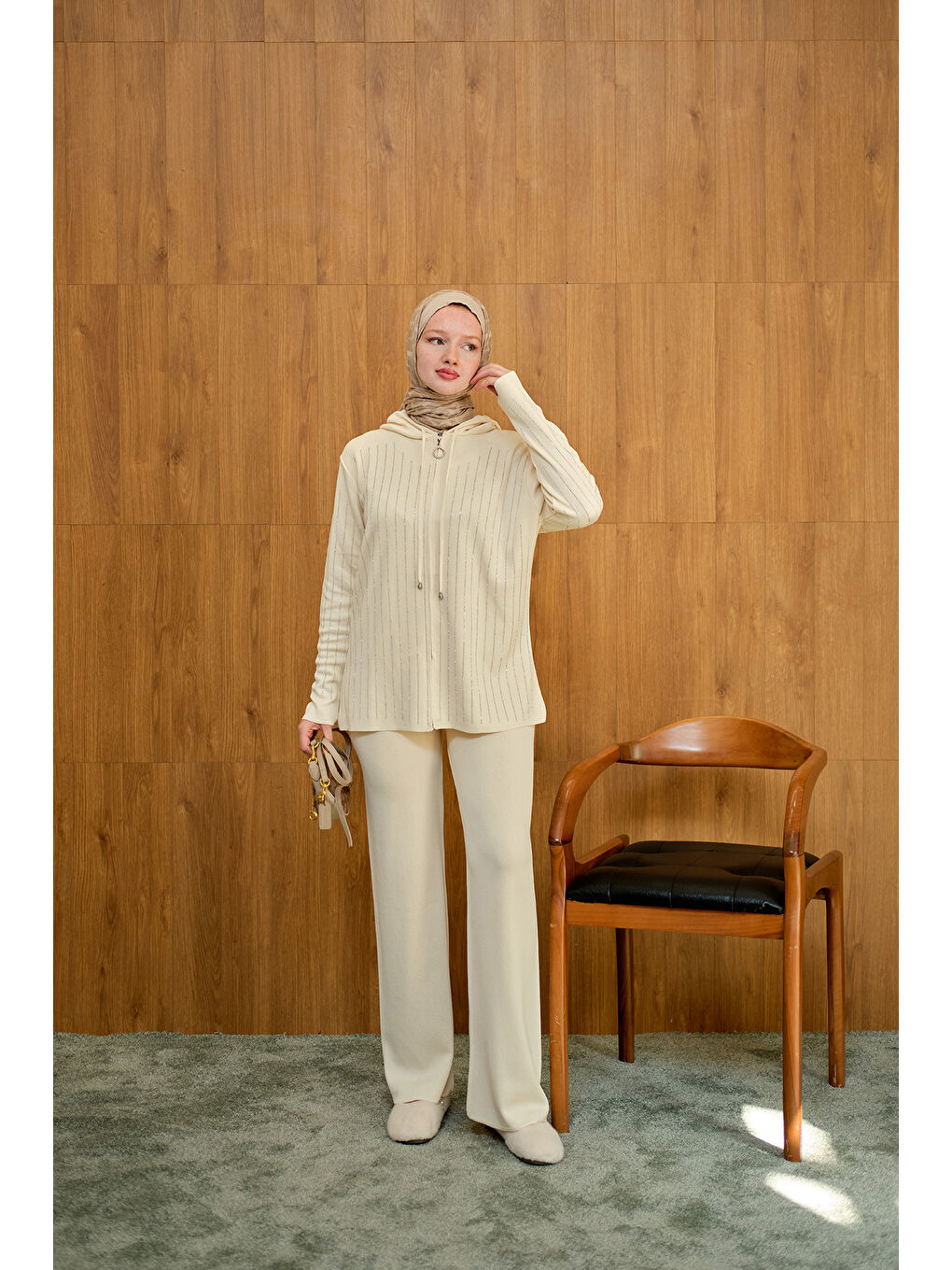 Ekru Kadın Taş Detay Triko Takım Krem-3