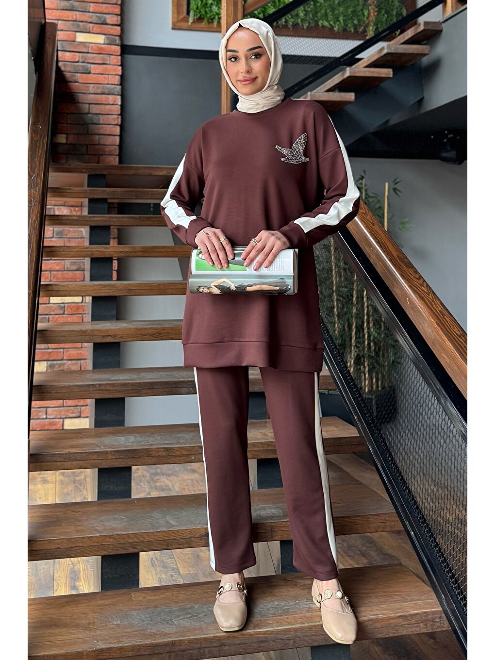 Kahverengi Büyük Beden Renk Garnili Taş İşlemeli Tunik Pantolon Tesettür İkili Takım-1