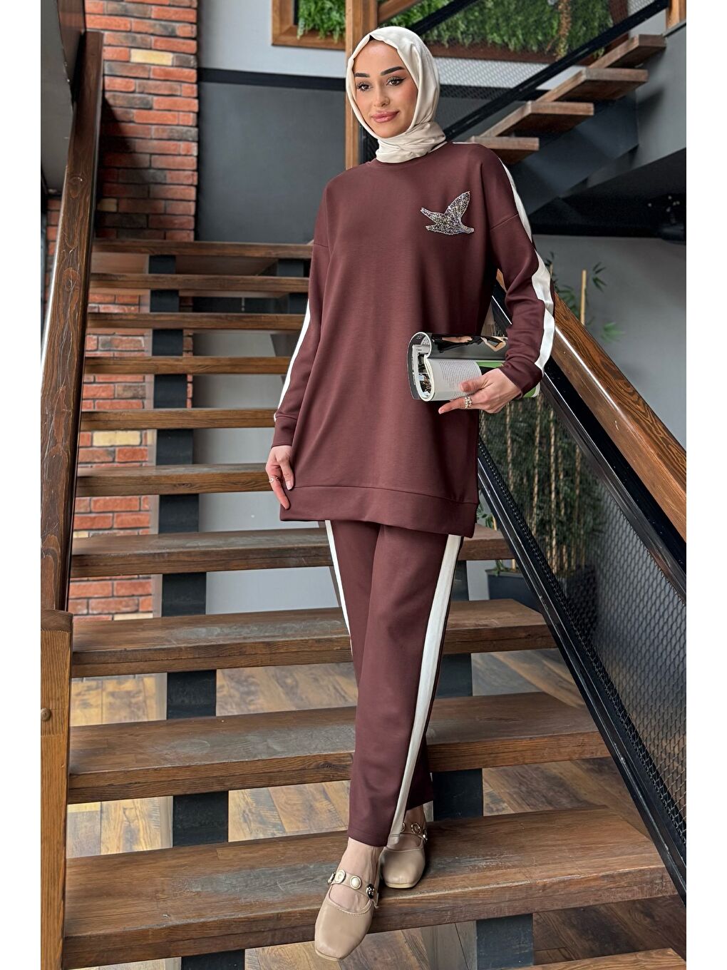 Kahverengi Büyük Beden Renk Garnili Taş İşlemeli Tunik Pantolon Tesettür İkili Takım-2