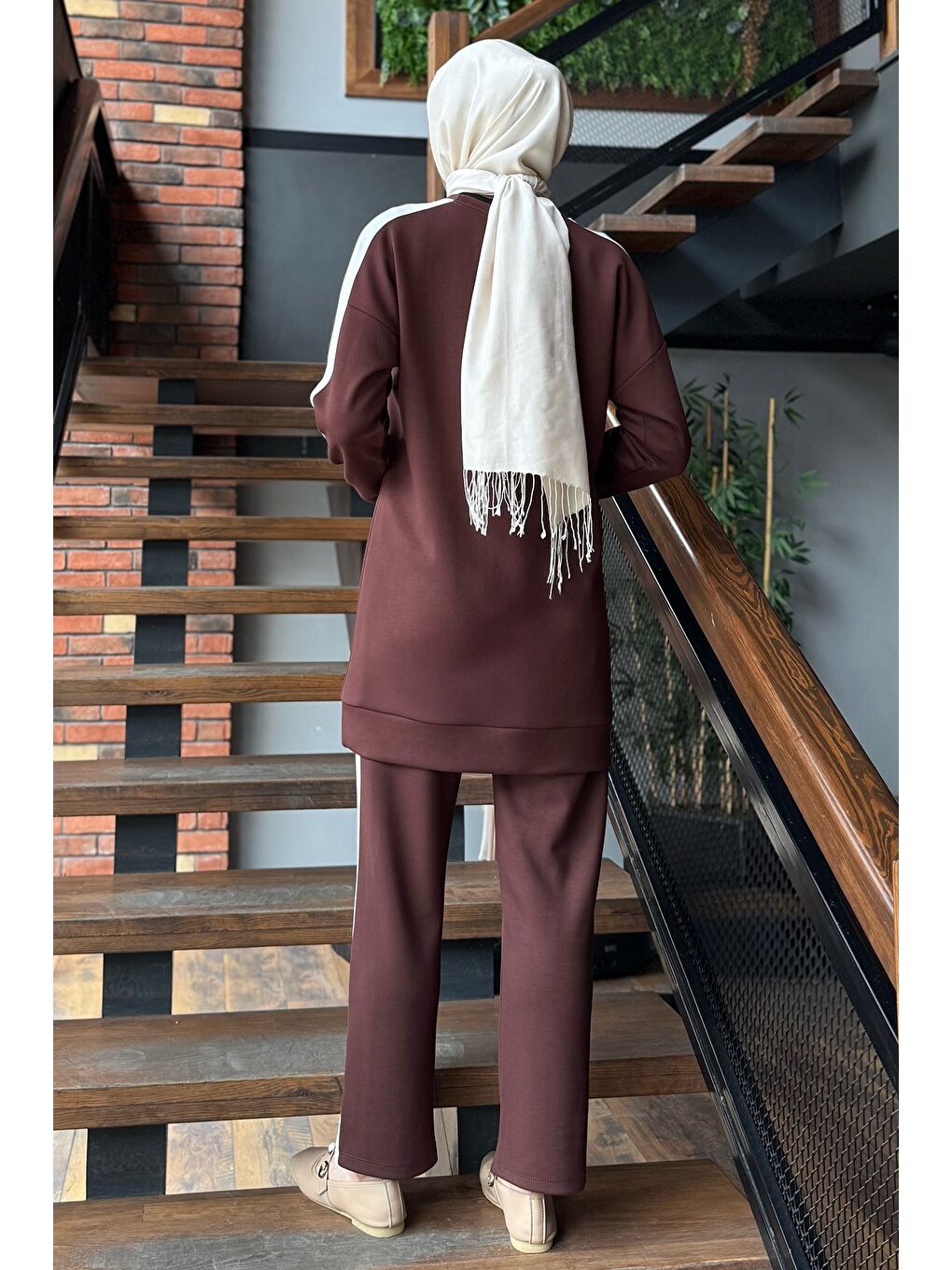 Kahverengi Büyük Beden Renk Garnili Taş İşlemeli Tunik Pantolon Tesettür İkili Takım-7
