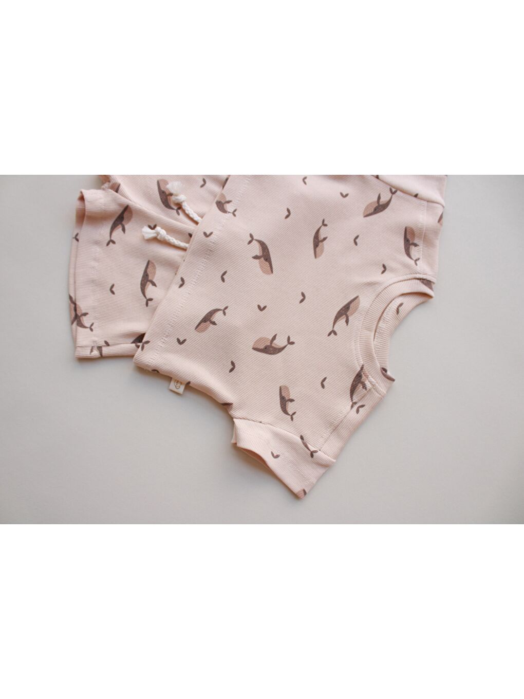 Bej Balina Desen Kaşkorse Şortlu Takım-2