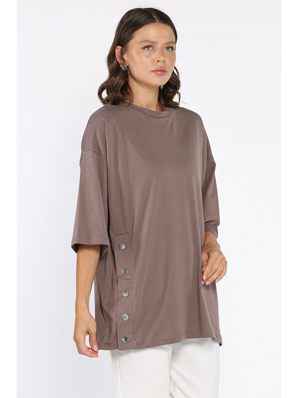 Bej Yan Çıtçıtlı Oversize Tişört ( S-m-l-xl Uyumludur)-1