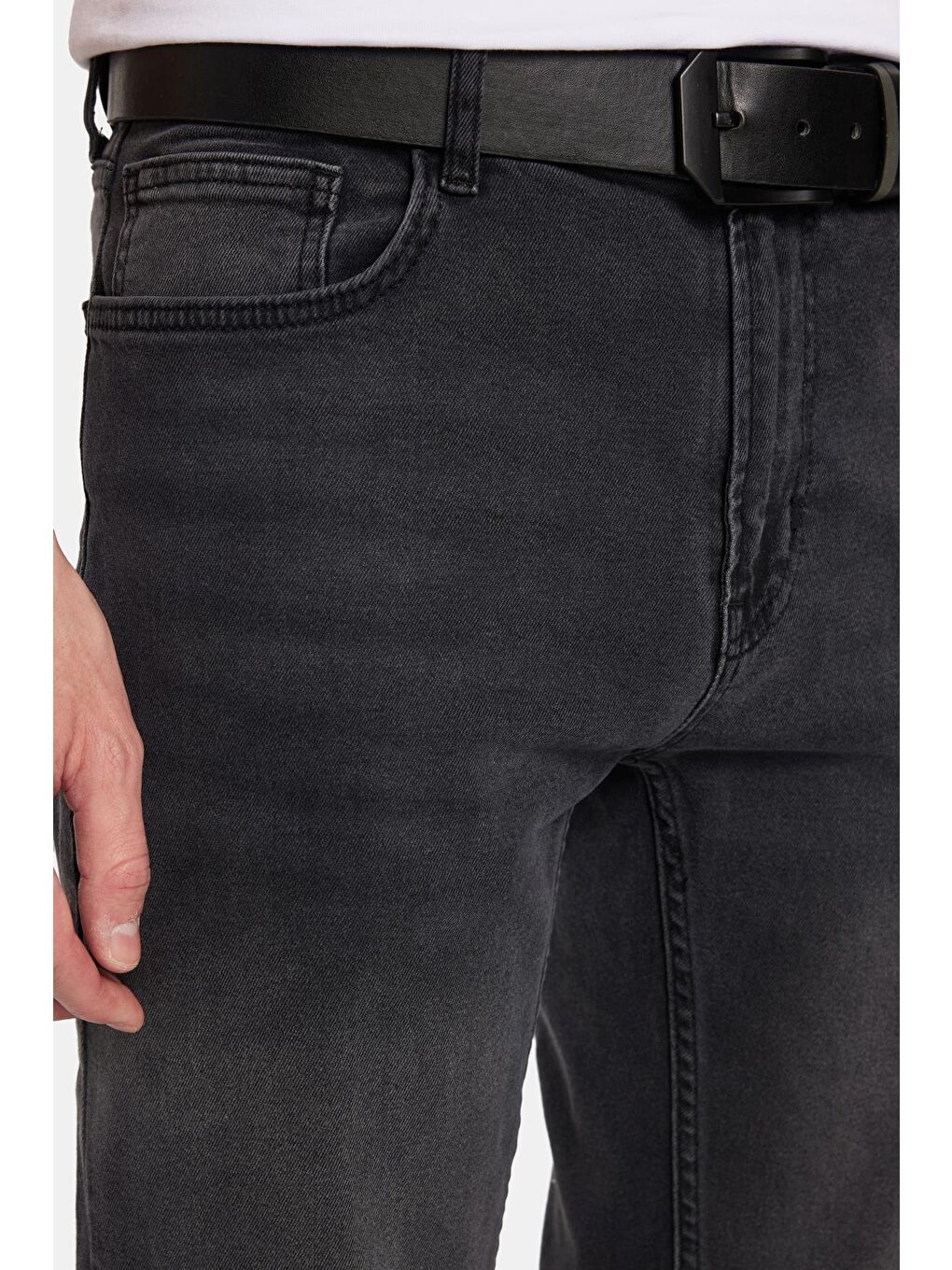 Erkek Regular Fit Normal Kesim Denim Yıkamalı Düz Paça Gri Jean Pantolon-1