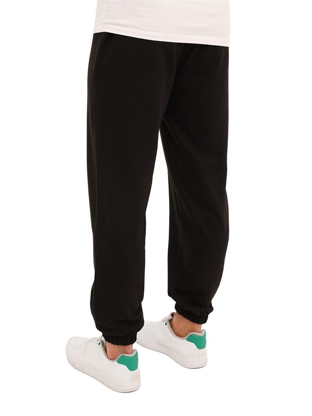 MB JG OVS 22SN326 6FX Siyah Erkek Eşofman Altı-1