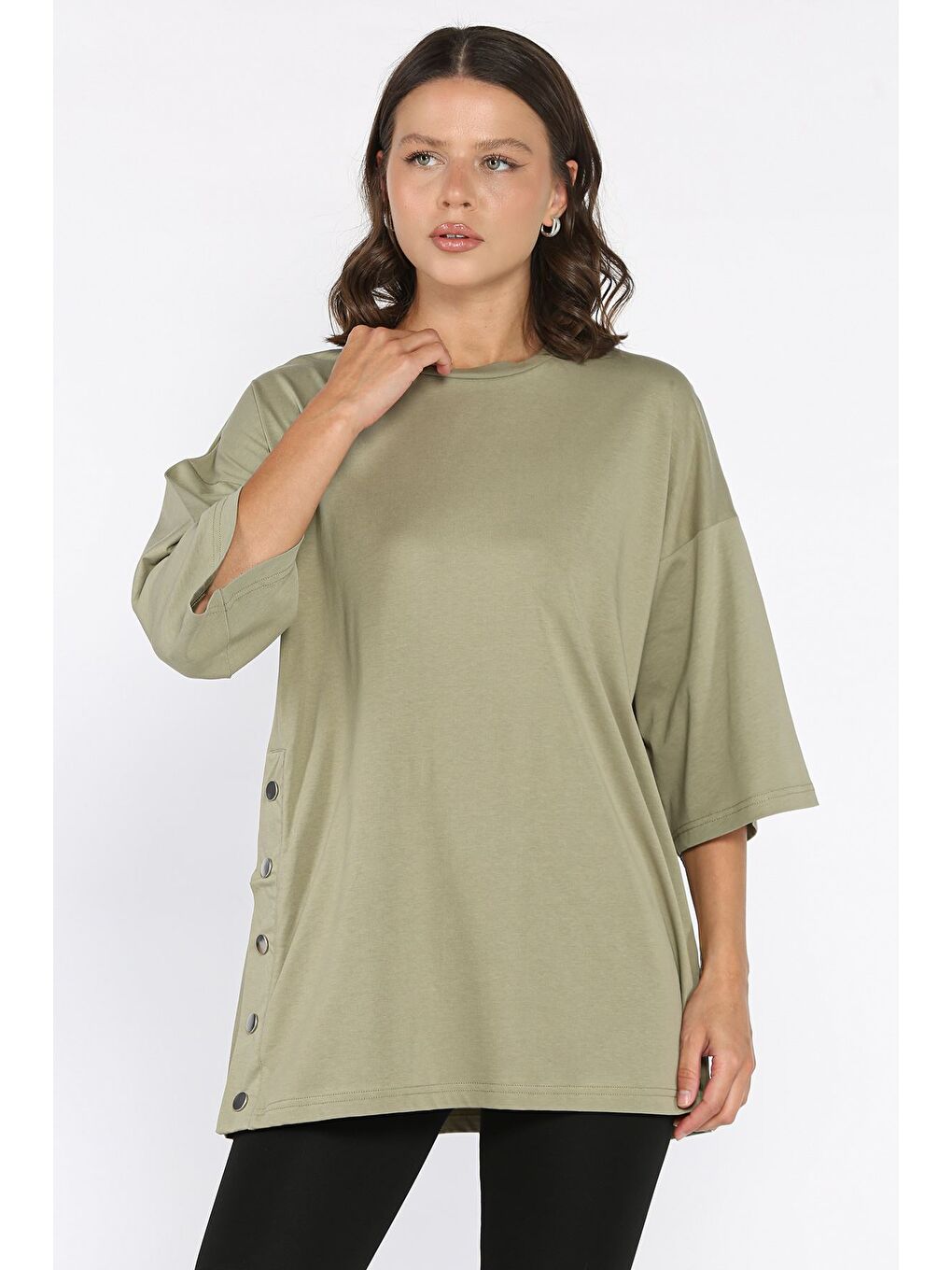 Haki Yan Çıtçıtlı Oversize Tişört ( S-m-l-xl Uyumludur)-1