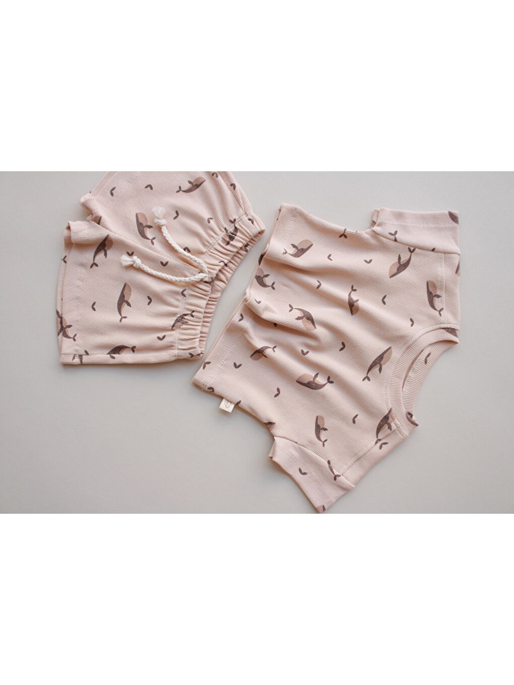 Bej Balina Desen Kaşkorse Şortlu Takım-5