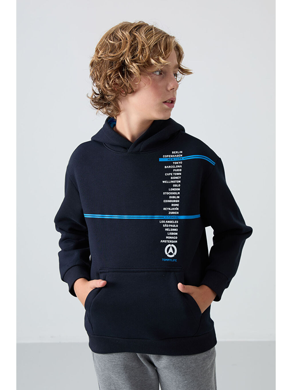 Lacivert Pamuklu Kalın İçi Tüylü Yumuşak Dokulu Standart Fit Baskılı Erkek Çocuk Sweatshirt - 11239-7