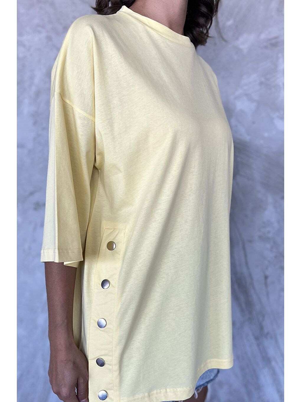 Sarı Yan Çıtçıtlı Oversize Tişört ( S-m-l-xl Uyumludur)-3