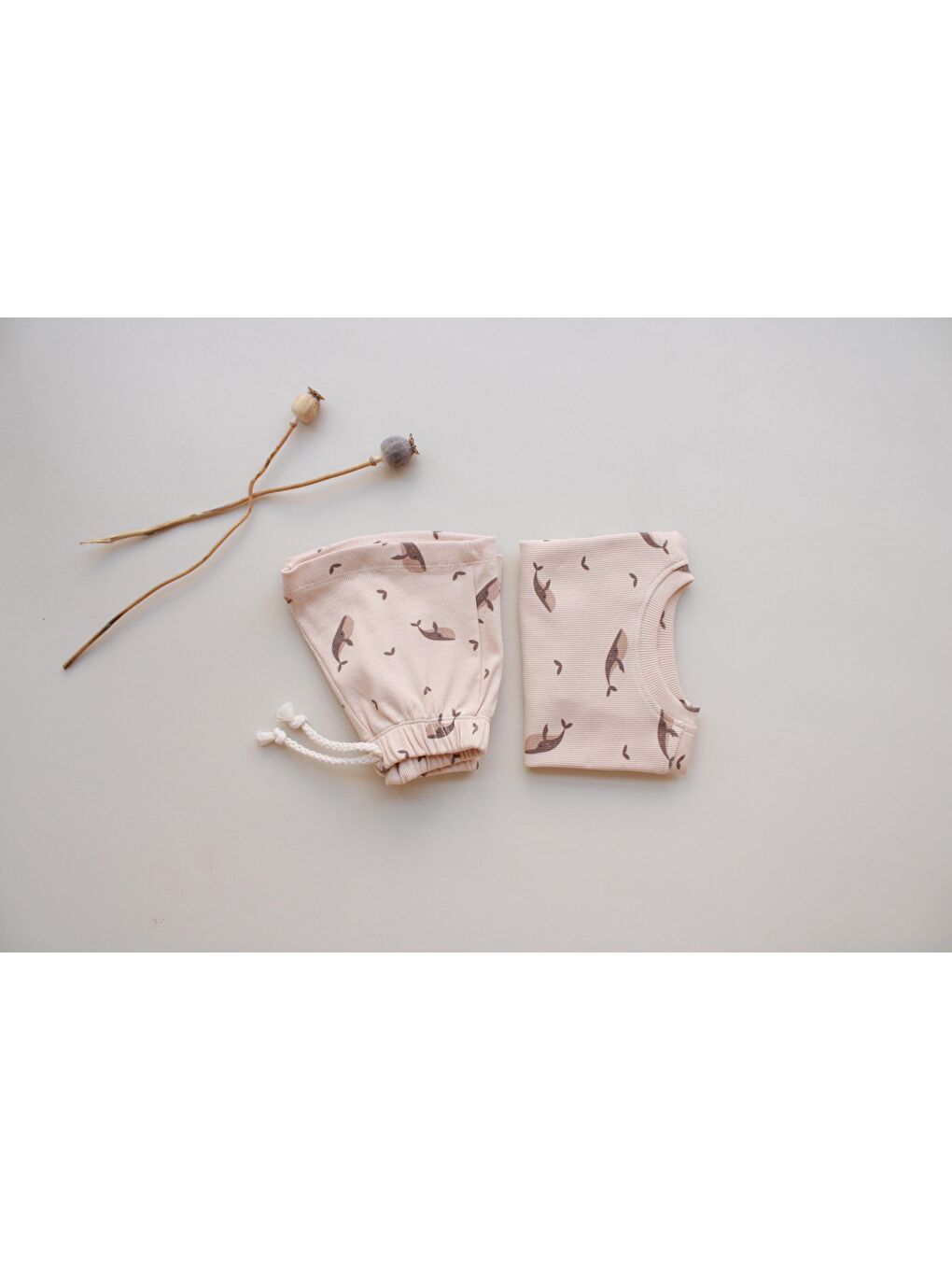 Bej Balina Desen Kaşkorse Şortlu Takım-6