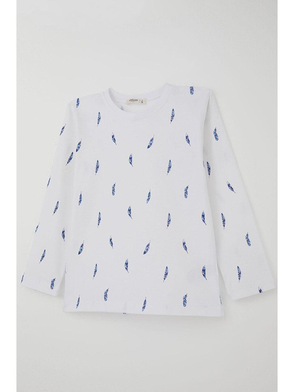 Erkek Çocuk Pijama Takımı Uçan Mavi Tüy Desenli Beyaz (4-8 Yaş)-5