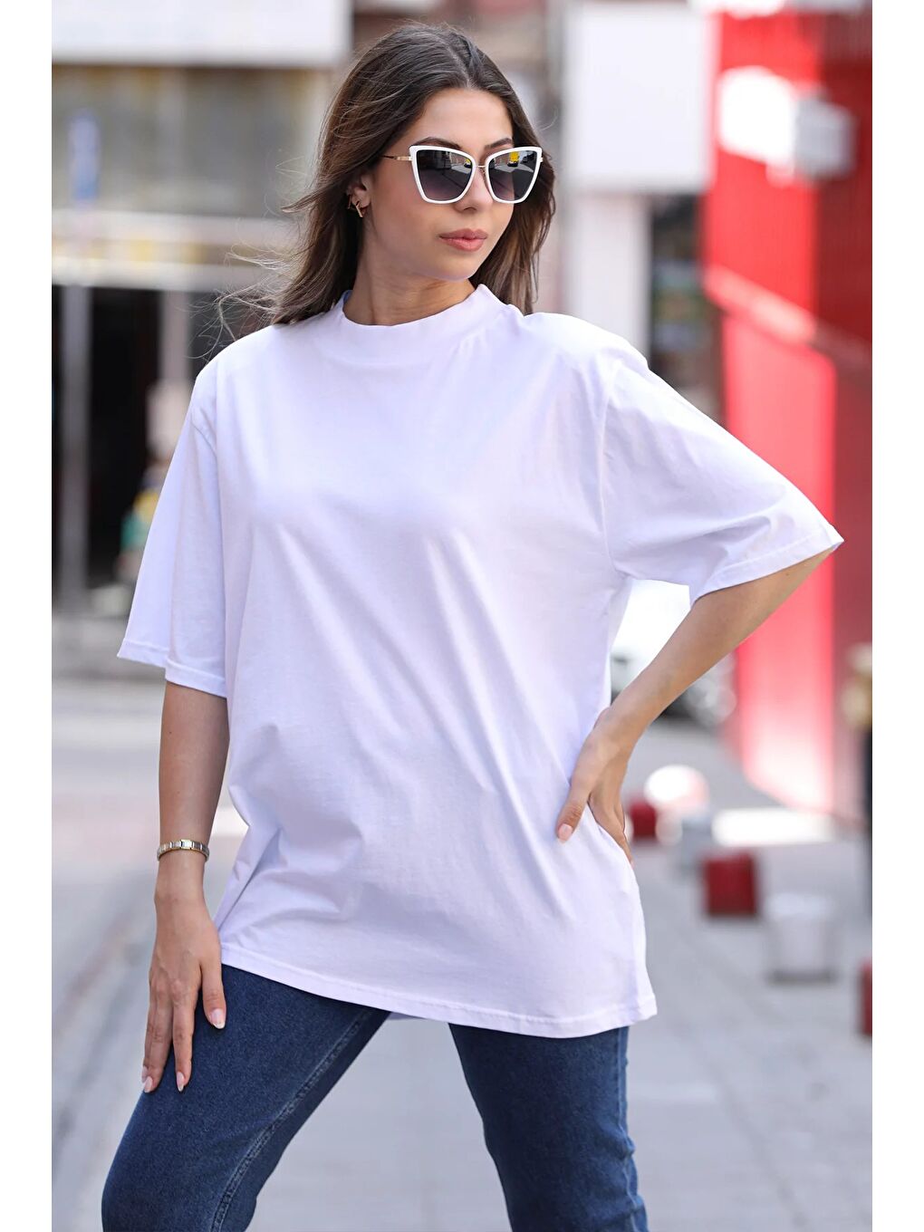 Beyaz Basic Salaş Kadın Tişört-1
