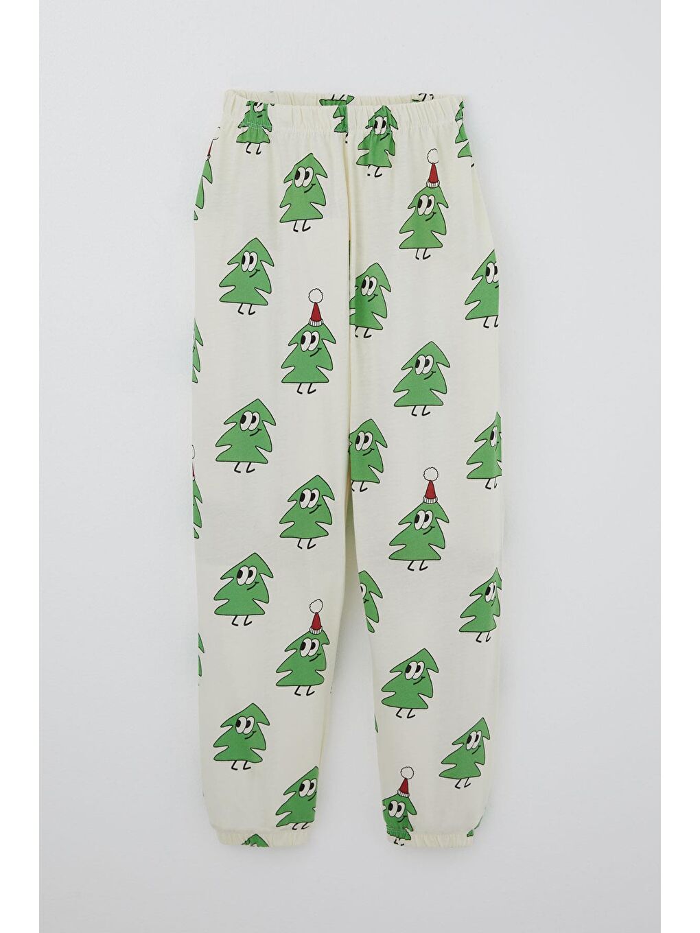 Ekru Erkek Çocuk Pijama Takımı Yılbaşı Temalı Gülümseyen Zıp Zıp Çamlar Krem (4-6 Yaş)-2
