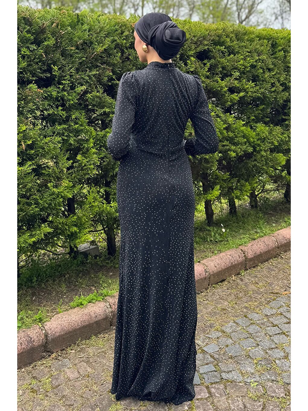 Siyah Kadın Büzgülü Ön Drapeli Bilek Tüy Detaylı Taş İşlemeli Tesettür Abiye-7