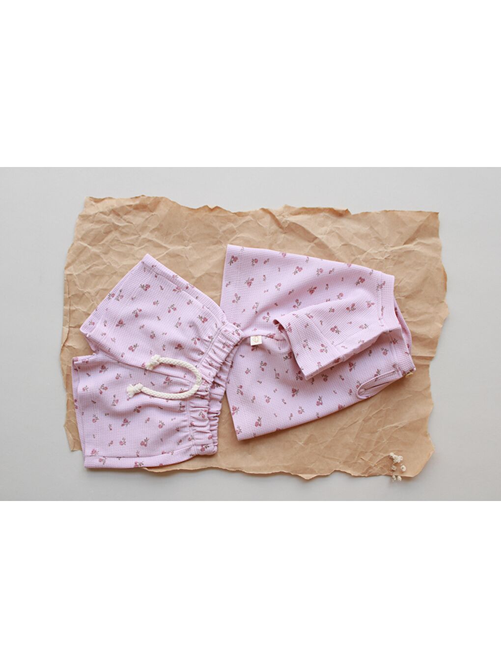 Pembe Çiçek Baskılı Waffle Şort Takım-1