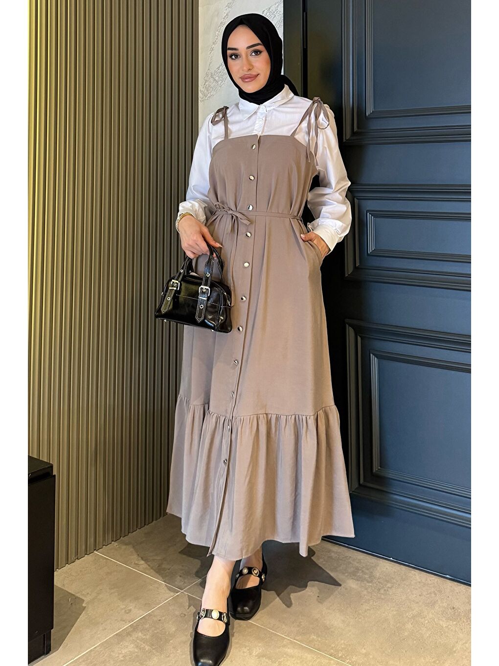 Bej Gömlek Garnili Bağcık Detaylı Tesettür Elbise