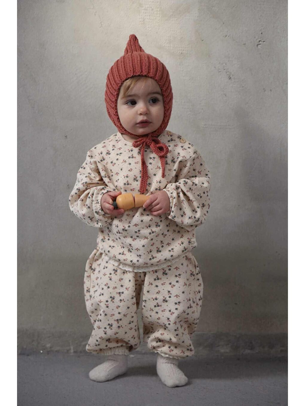 Bej Renkli Çiçek Baskılı Dantelli Şalvar Takım-3