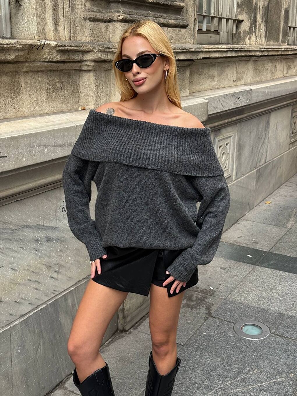 Antrasit Madonna Yaka Triko Bluz Elbise
