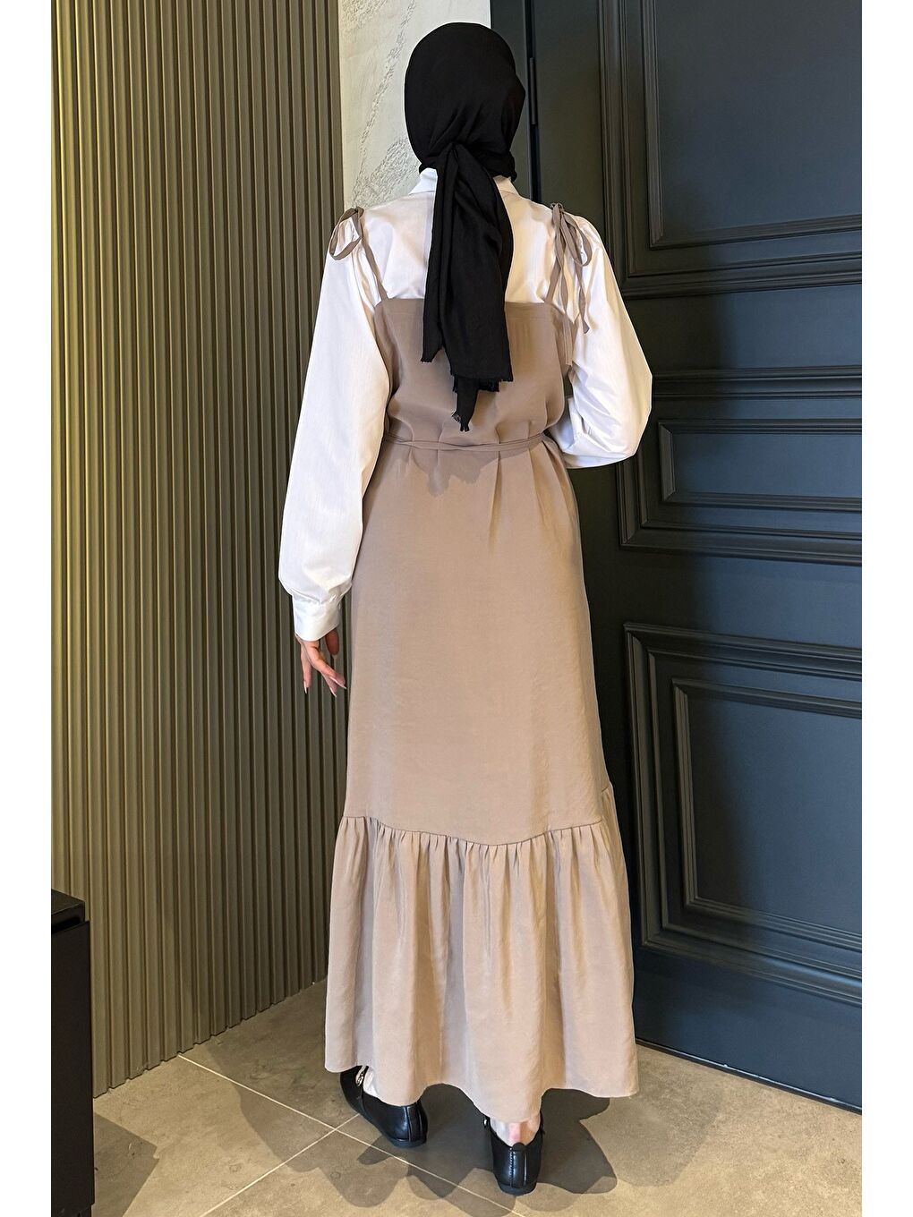 Bej Gömlek Garnili Bağcık Detaylı Tesettür Elbise-7