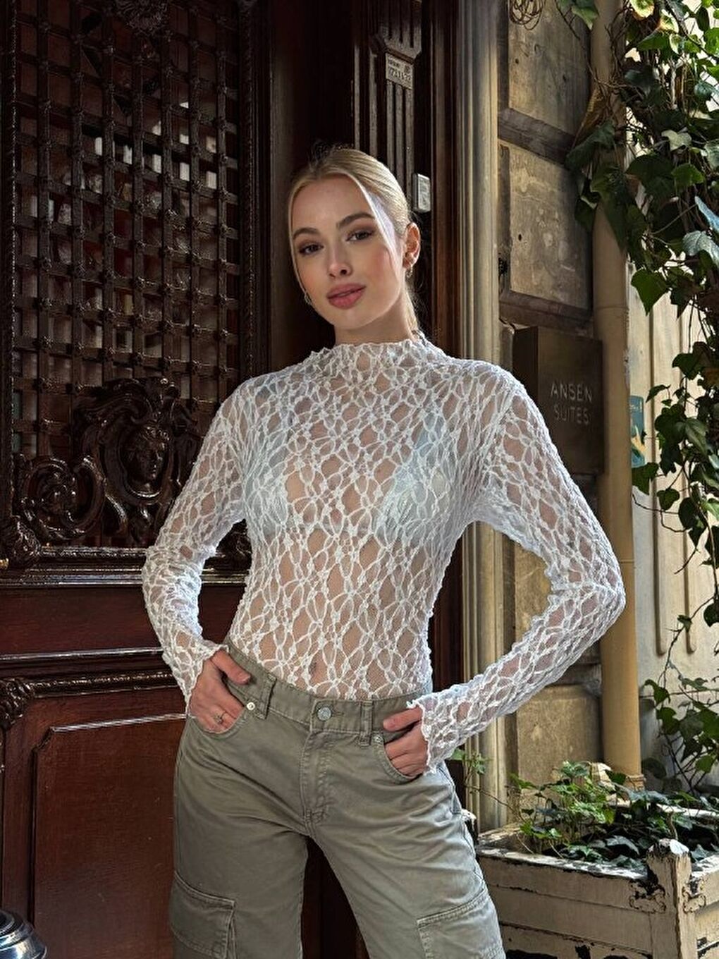 Beyaz Balıkçı Yaka Bürümcük Dantel Bluz-3