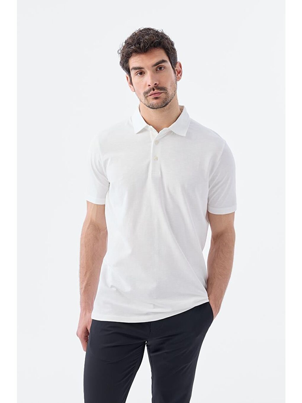 Beyaz Düğme Detaylı Slim Fit Polo Yaka T-Shirt