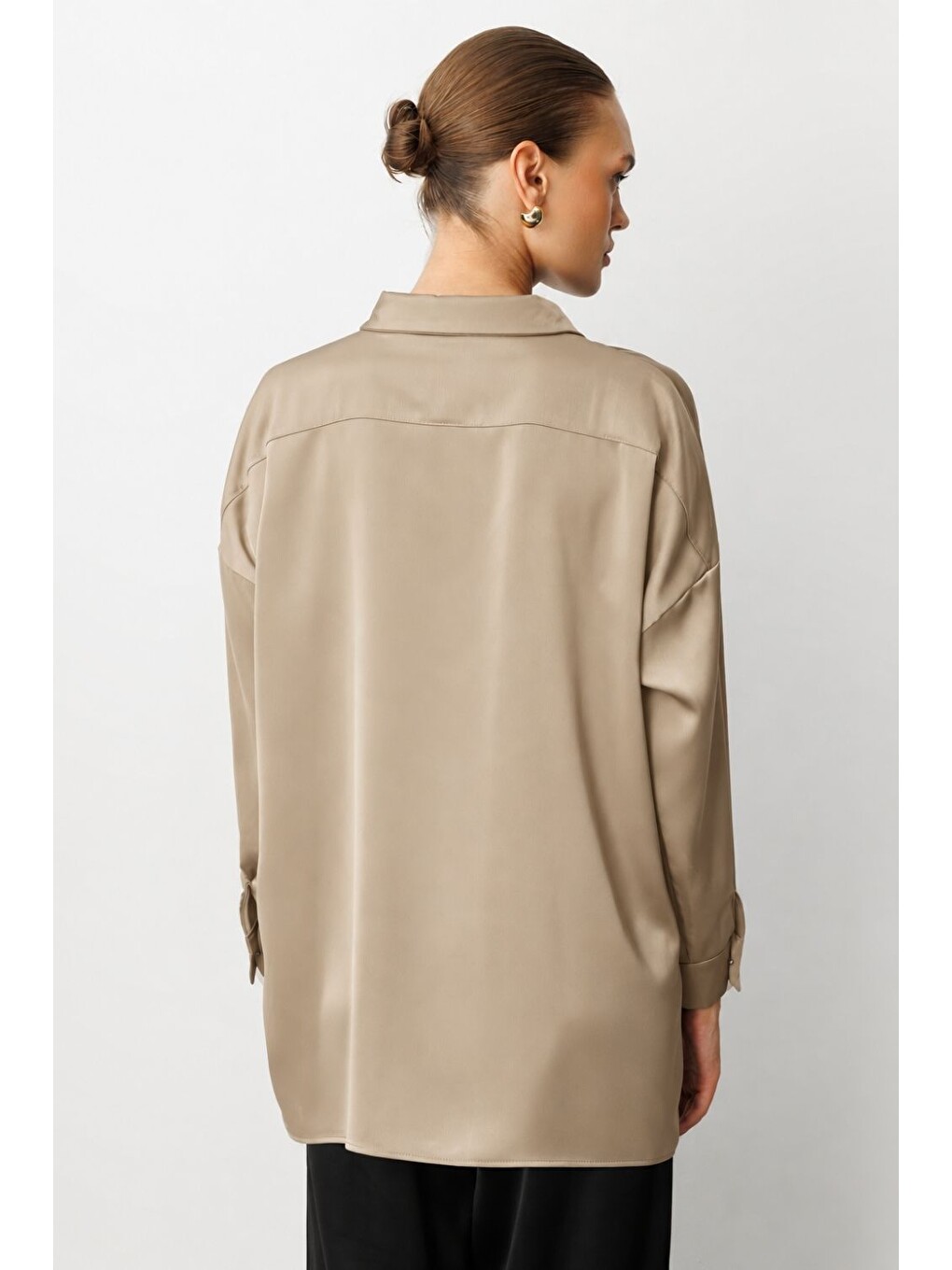 Bej Taş Rengi Metal Düğmeli Saten Tunik Gömlek-3