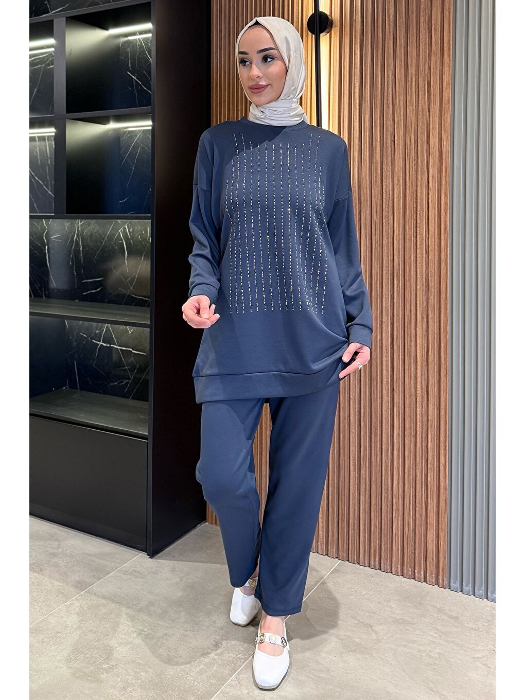 İndigo Bisiklet Yaka Ön Taşlı Büyük Beden Tesettür Tunik Pantolon İkili Takım-1