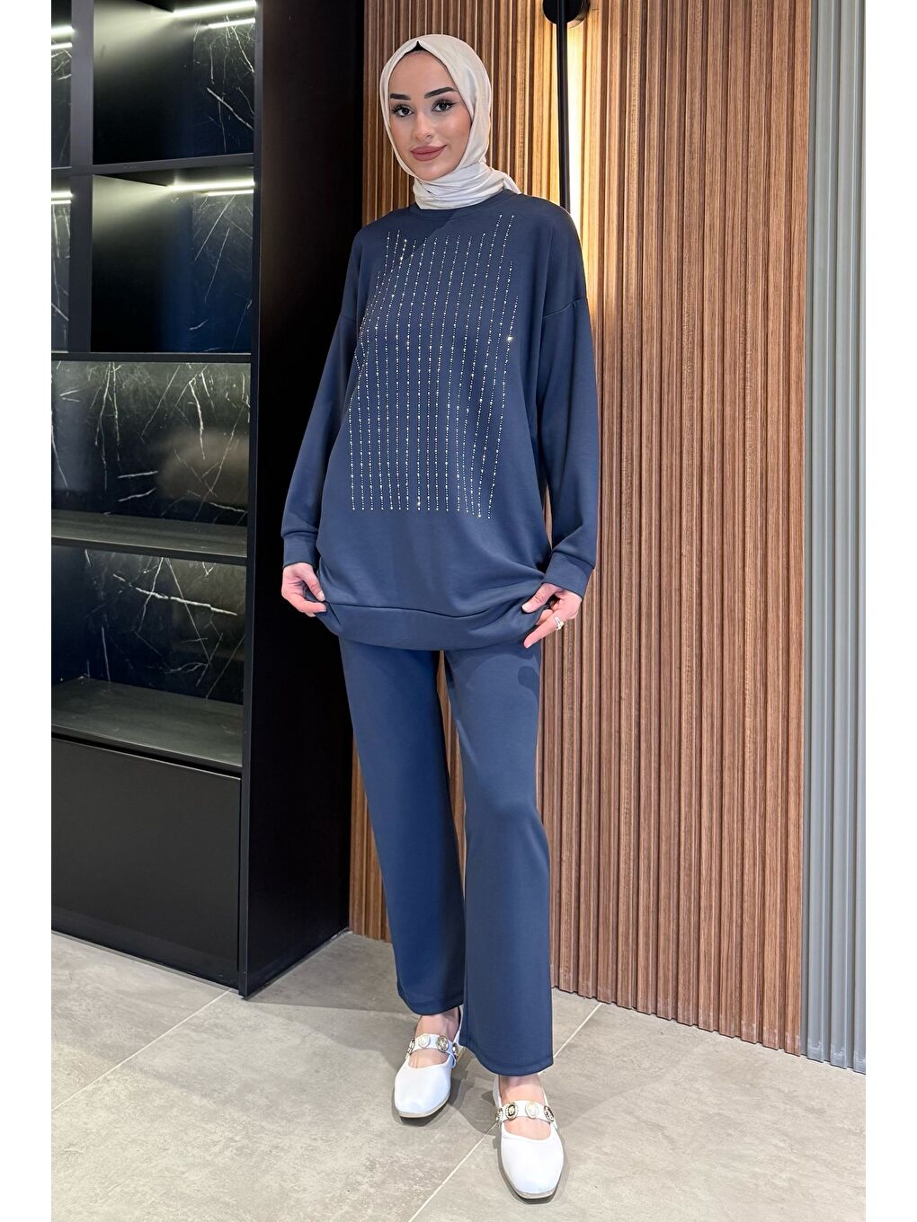 İndigo Bisiklet Yaka Ön Taşlı Büyük Beden Tesettür Tunik Pantolon İkili Takım-3