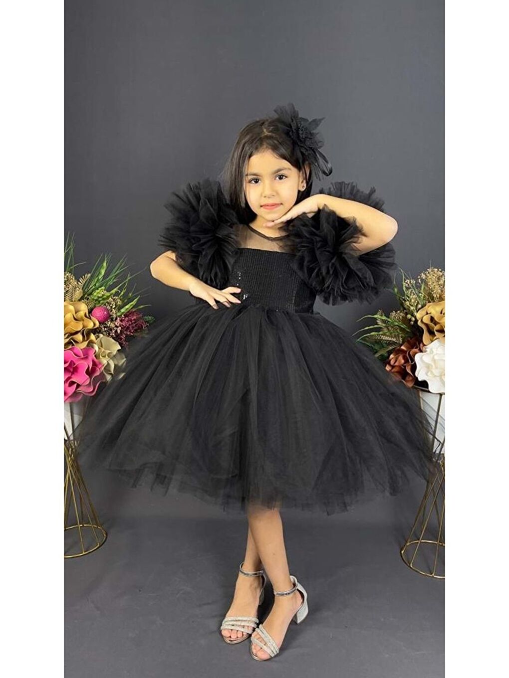 Siyah Şifon Robalı Ponpon Kol Pul Payetli Kız Çocuk Kabarık Etek Tütülü Abiye