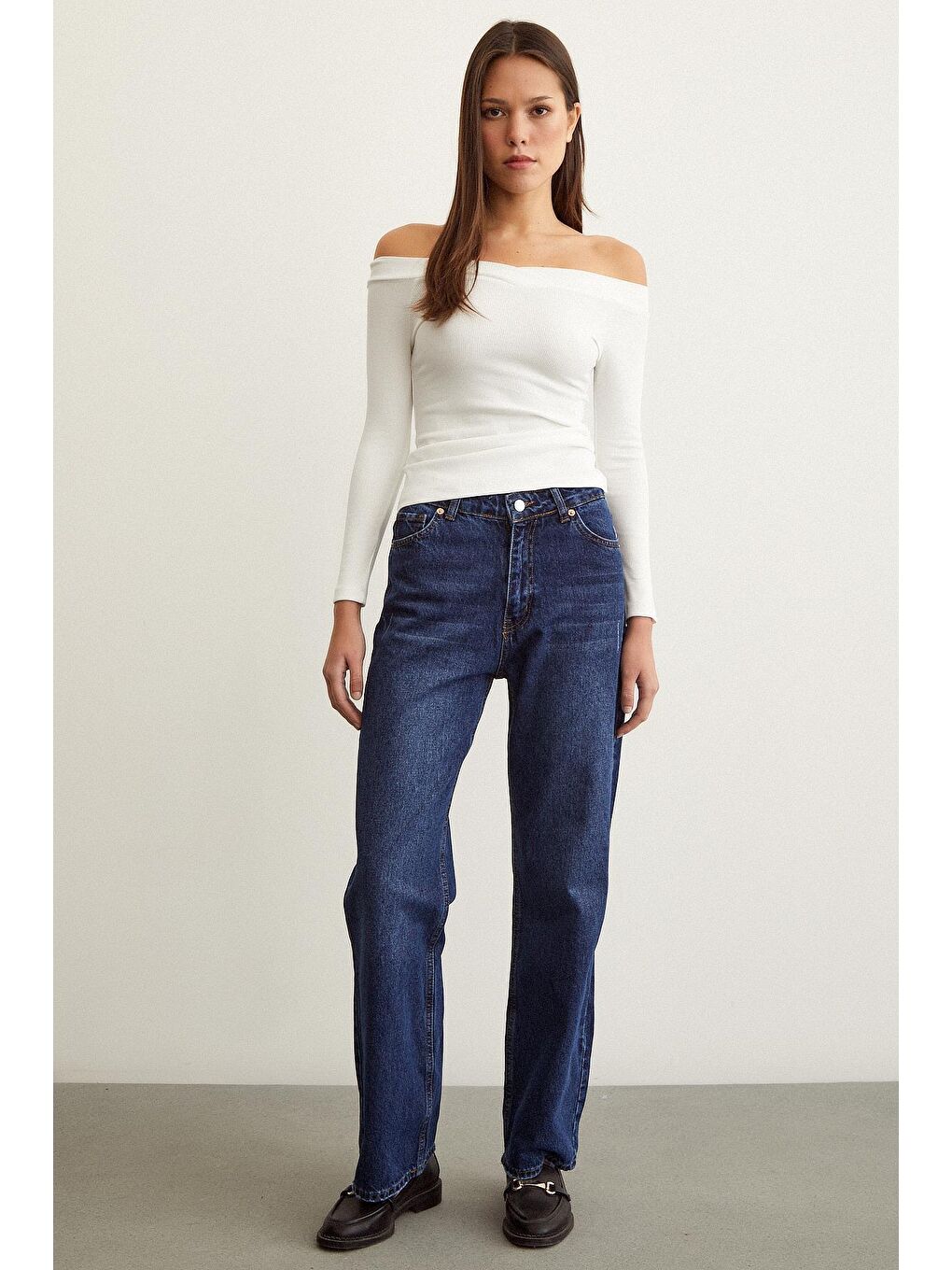 Beyaz Kayık Yaka Bluz-1