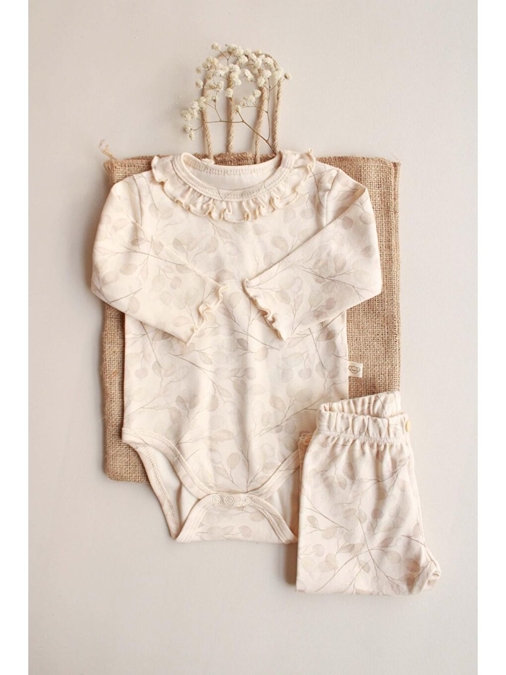 Ekru Krem Dal Desenli Fırfırlı Body Tayt Takım-2