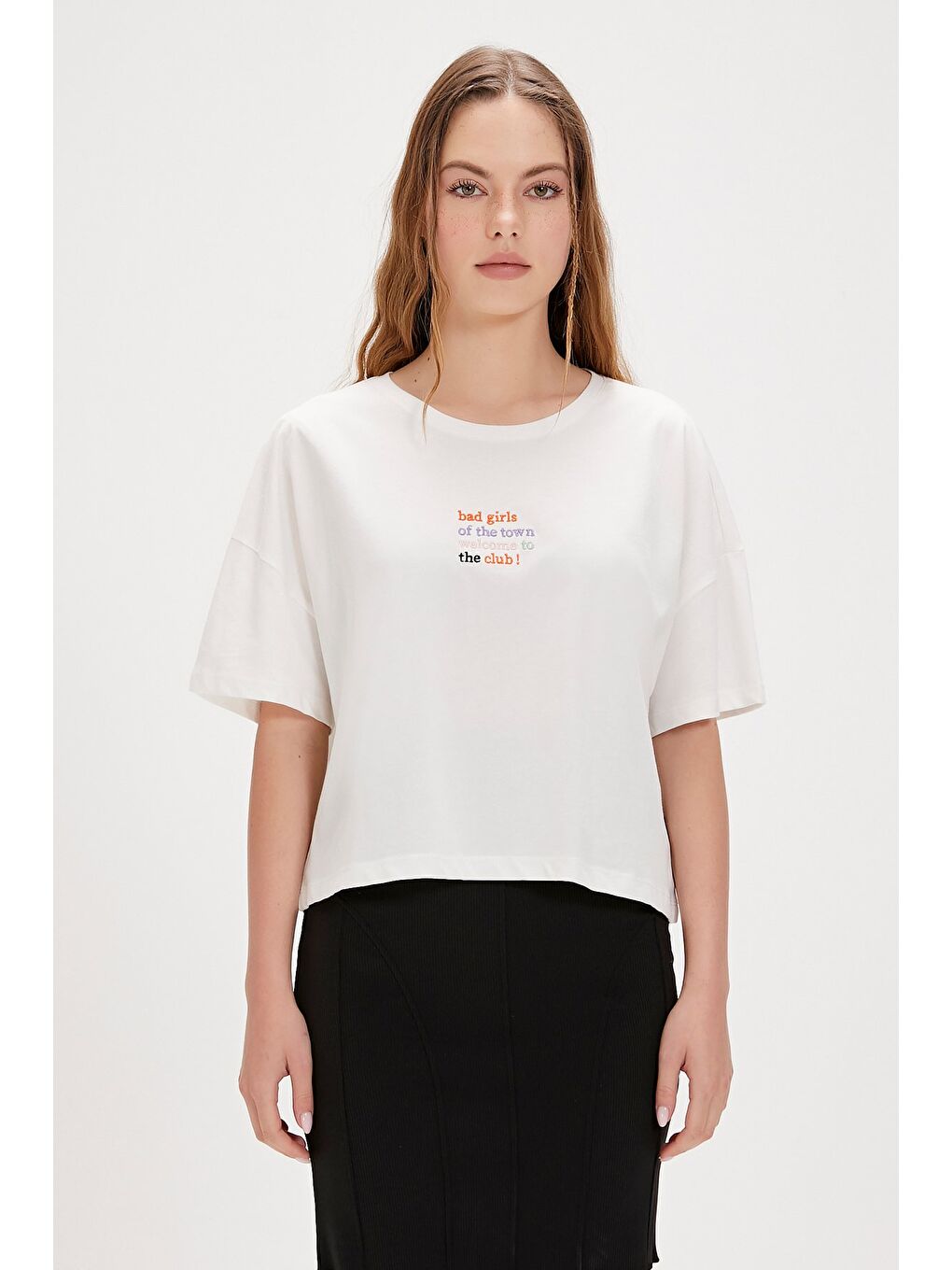 Town Beyaz Baskılı Kadın Tişört