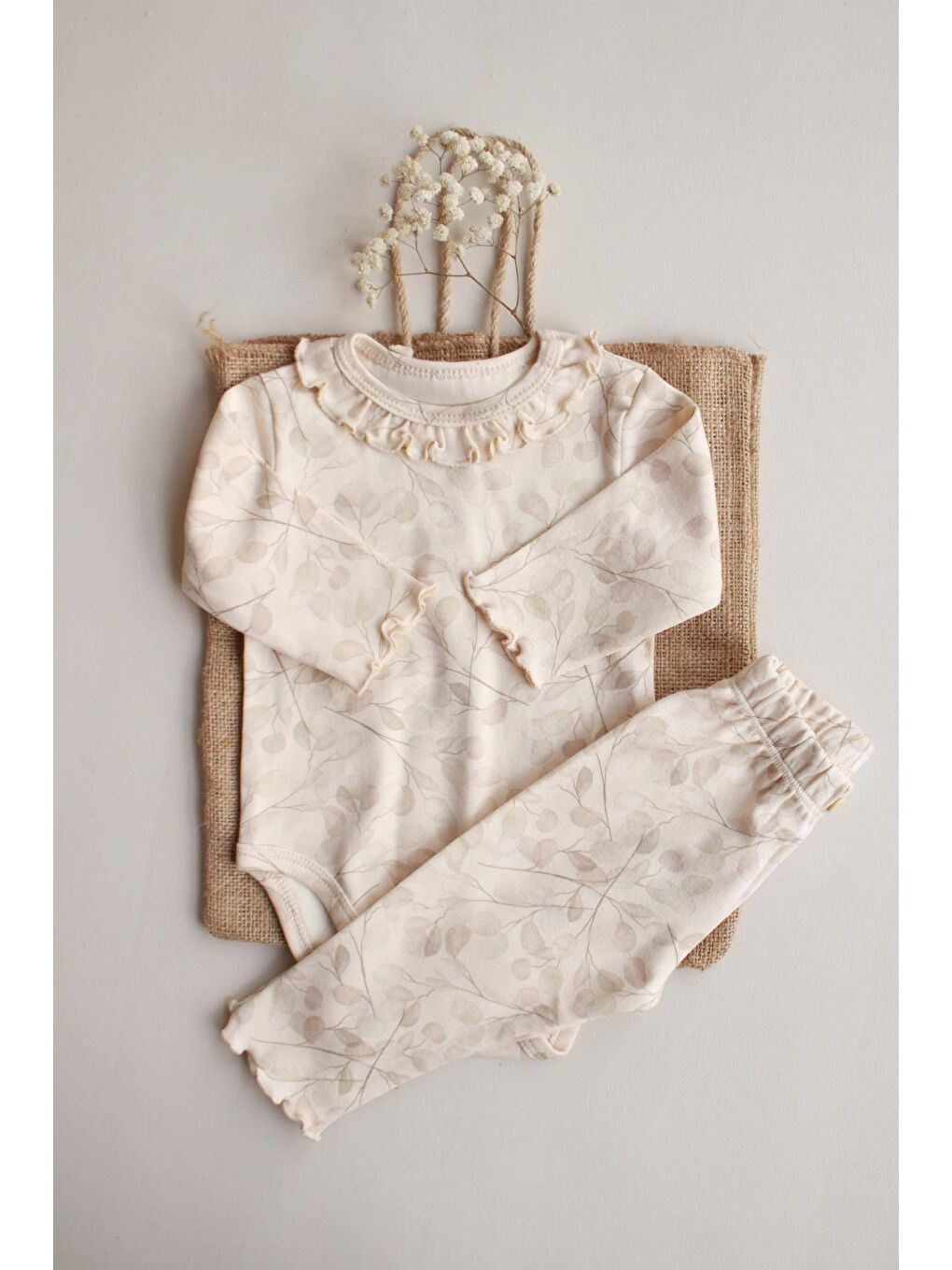 Ekru Krem Dal Desenli Fırfırlı Body Tayt Takım-5