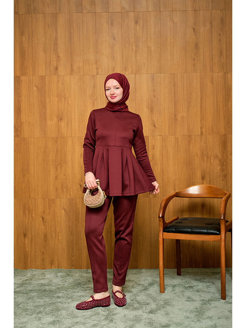 Kadın Dikiş Detaylı Pileli Takım Bordo-3