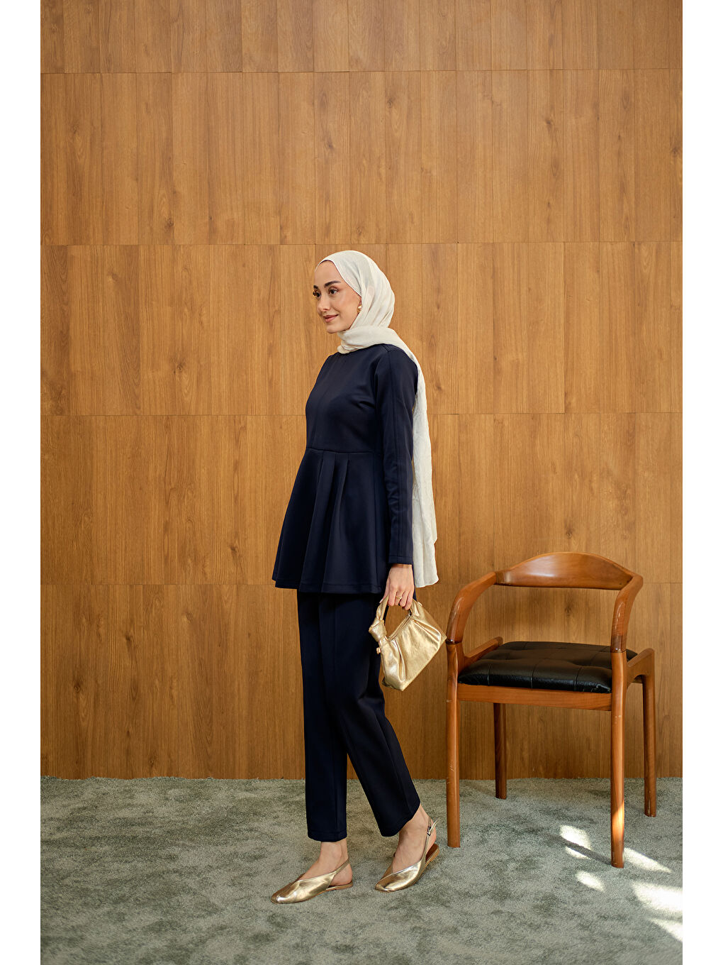 Kadın Dikiş Detaylı Pileli Takım Lacivert-2