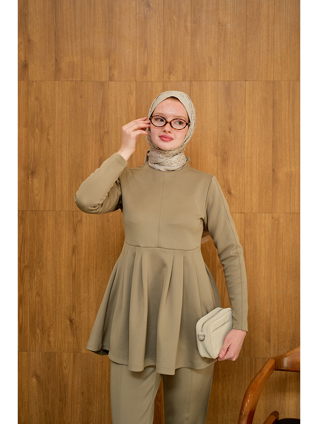 Kadın Dikiş Detaylı Pileli Takım Yeşil-1