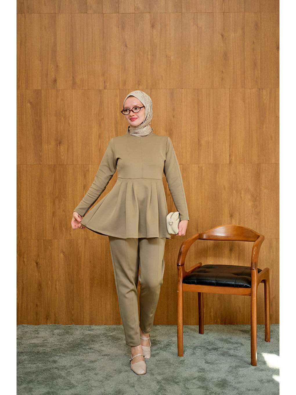 Kadın Dikiş Detaylı Pileli Takım Yeşil-2