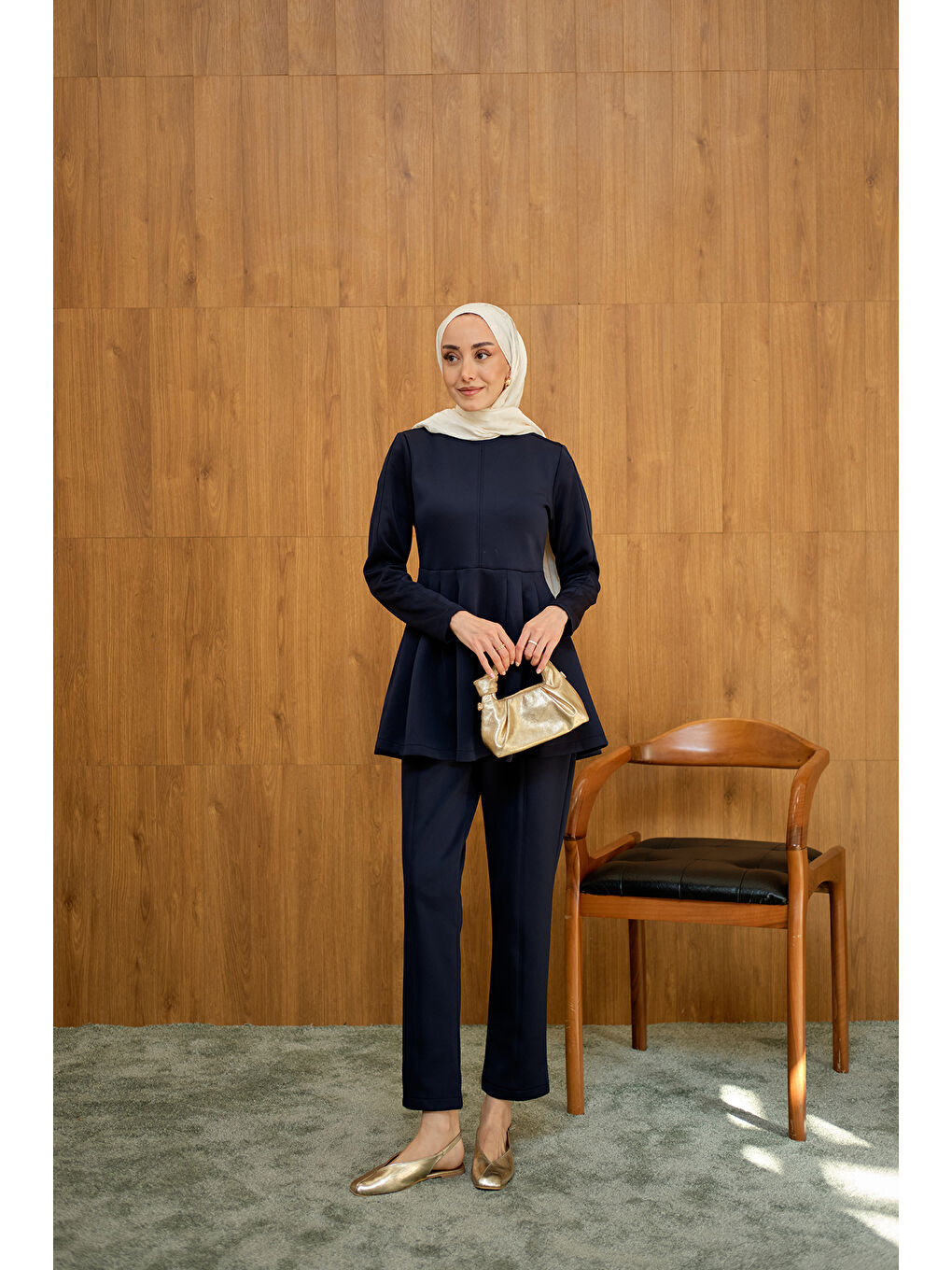 Kadın Dikiş Detaylı Pileli Takım Lacivert-4