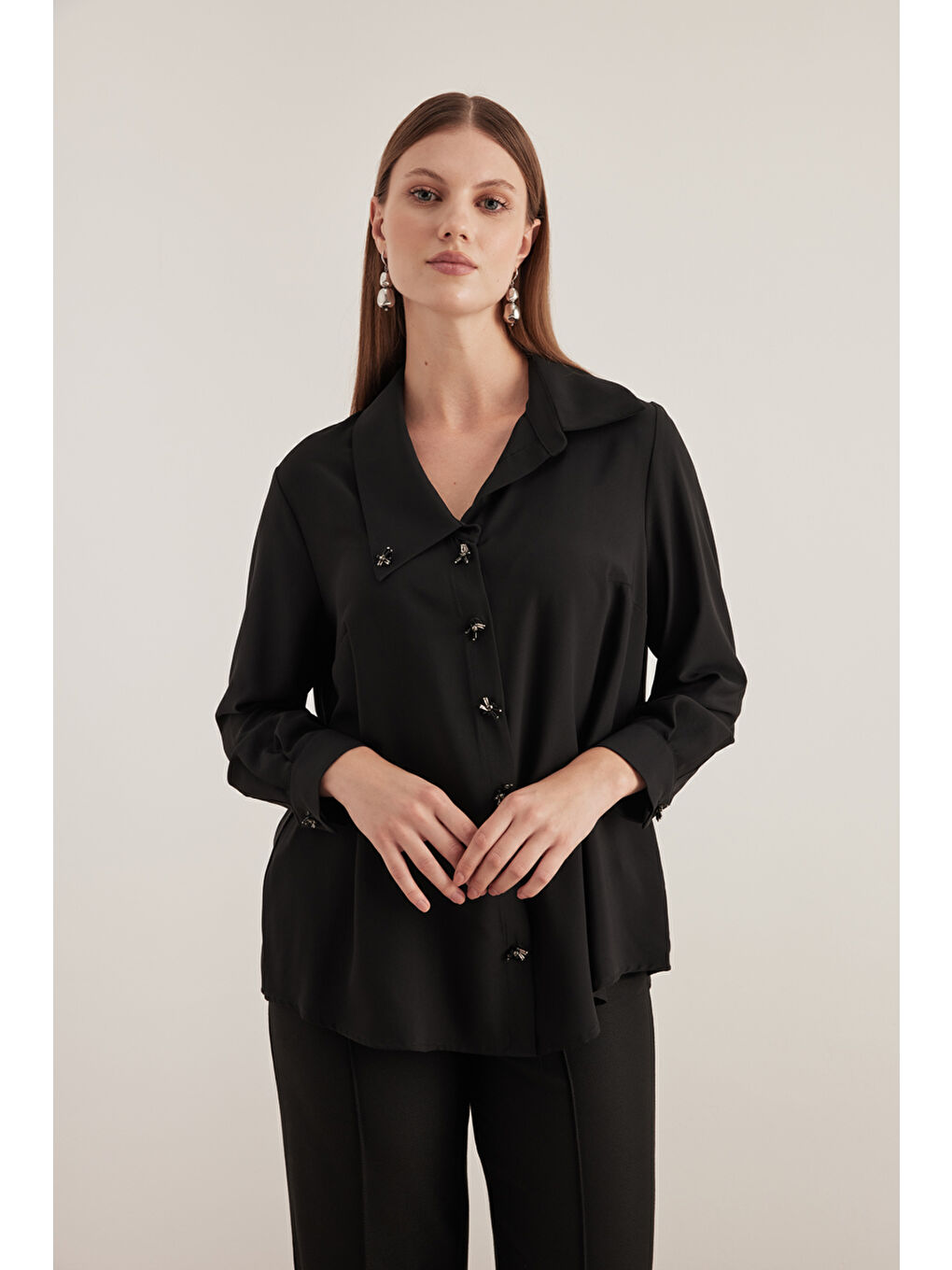 Siyah Mendil Yaka Bluz-1