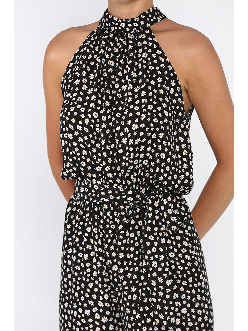 Siyah Kuşaklı Desenli Kadın Tulum-3