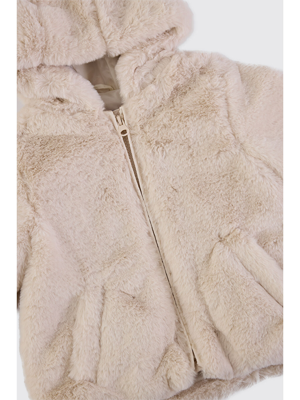 Kız Bebek Ekru Pelüş Mont-2