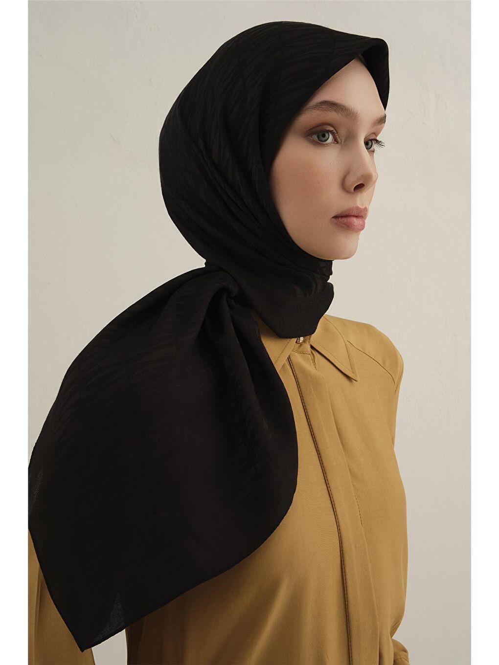 Siyah Lyocell Eşarp 3- 01-3